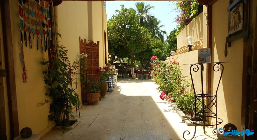 راهرو ورودی به هتل